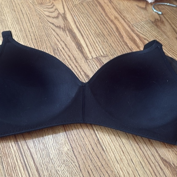 Wacoal Black T-Shirt Bra with Smooth Molded Cups size 34DD - Picture 3 of 4